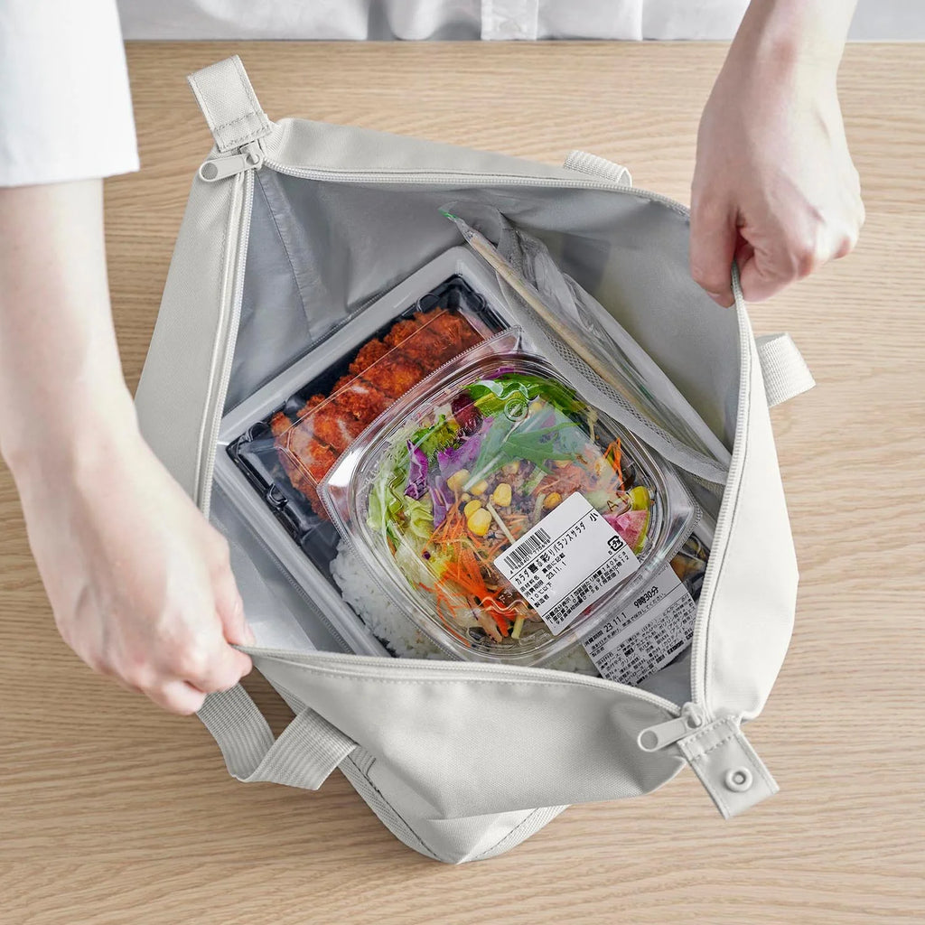 Washable, wide-bottomed insulated lunch bag tower