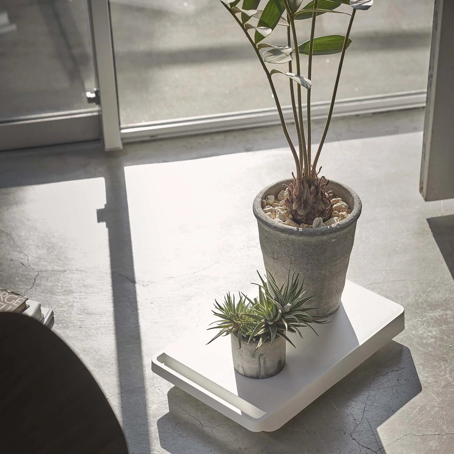 Mobile pedestal tower