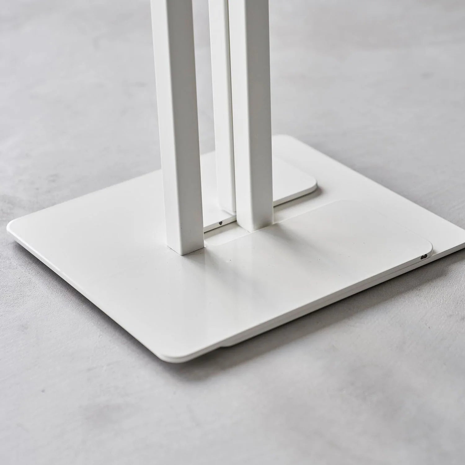 Foldable indoor clothes drying tower